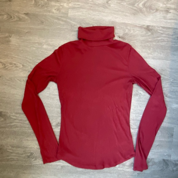 Sunday Best LARRY Turtleneck - Picture 3 of 3